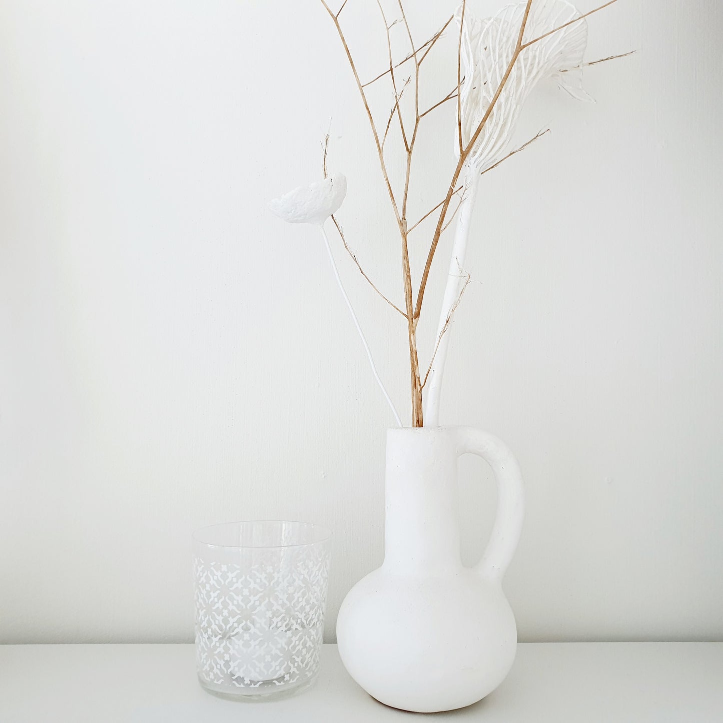 Papier-maché bloem wit