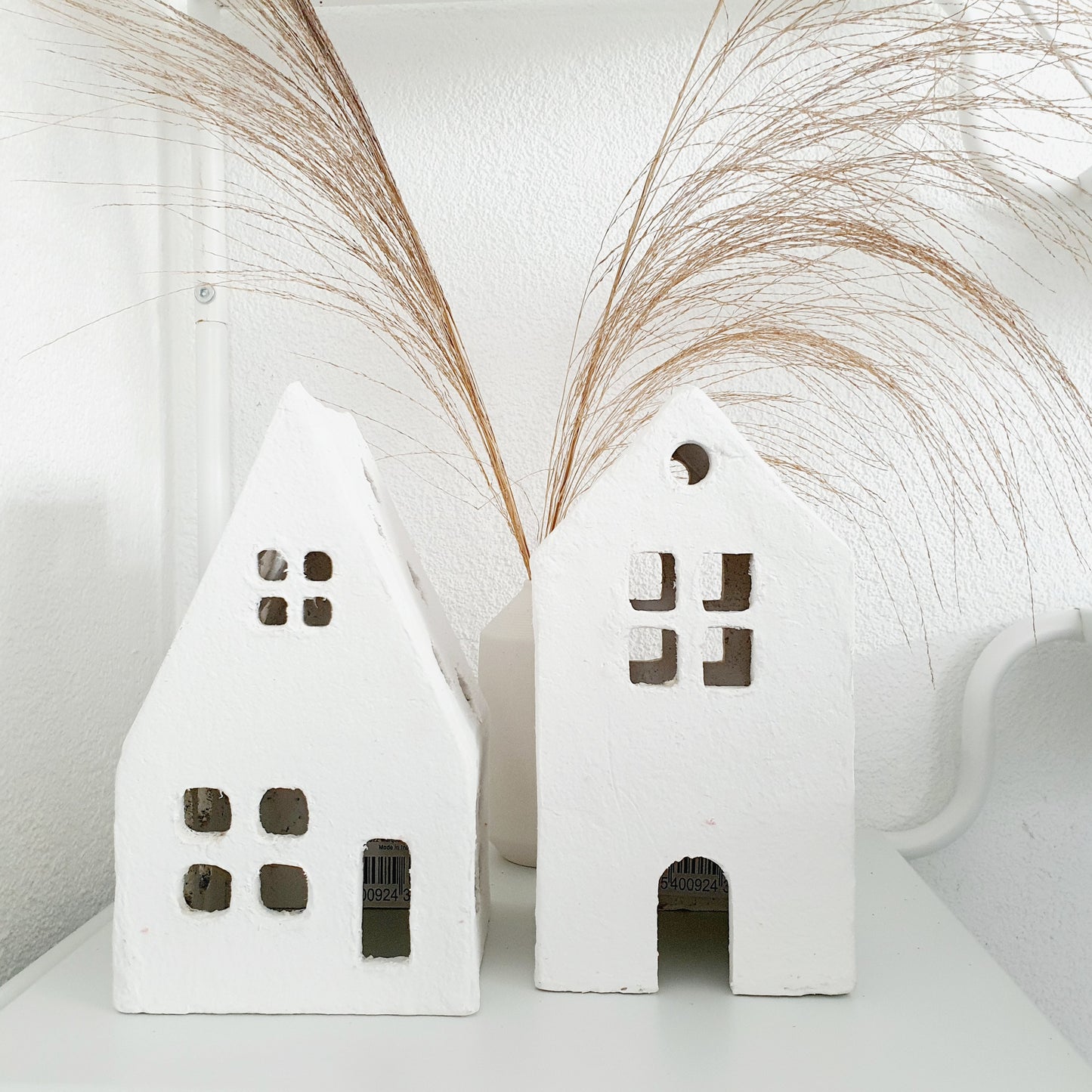 Set van 2 papier-maché huisjes
