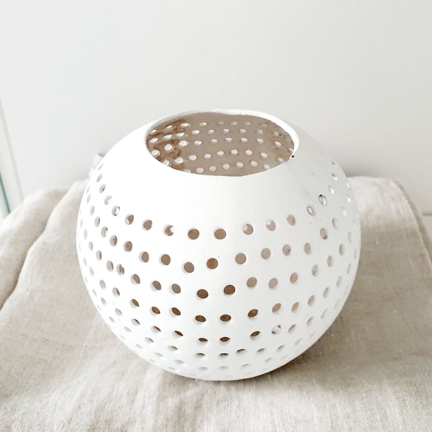 Coconut tea light holder dots