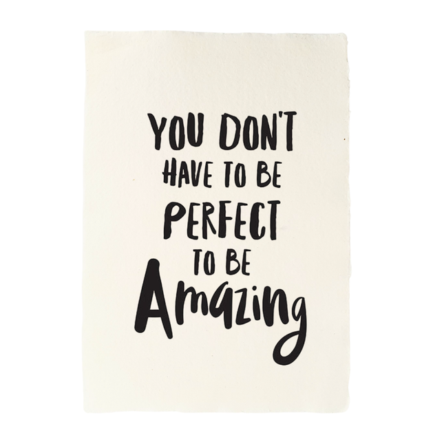 Handgeschept papier tekst "amazing"