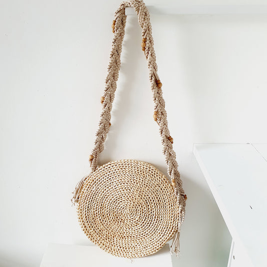 Bag with macrame shoulder strap