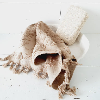 Guest towel with fringe brown