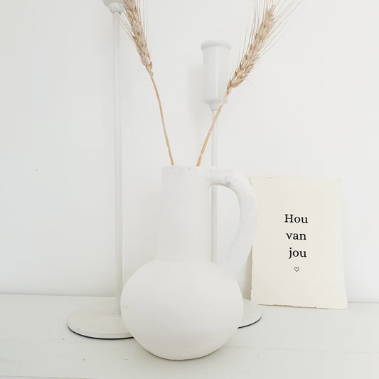 Vase amphorae terracotta white