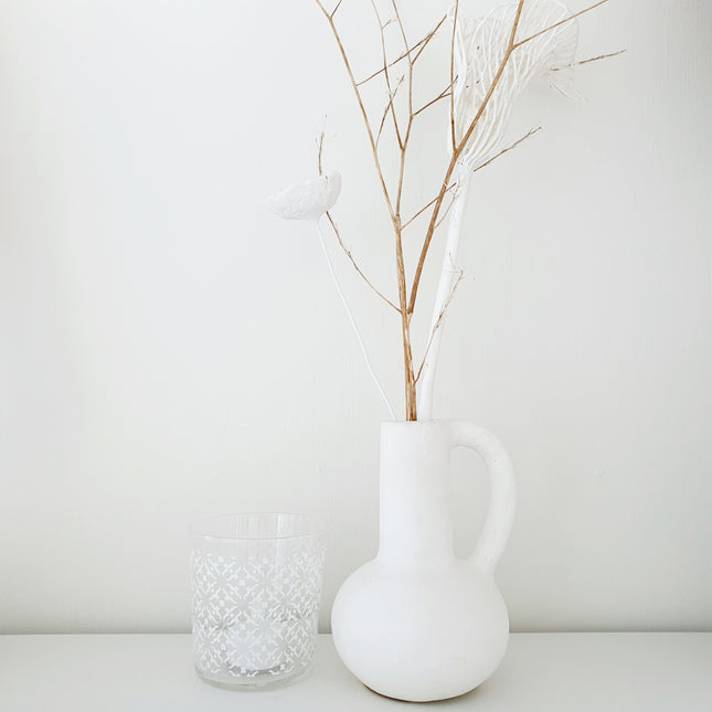 Papier-maché bloem wit