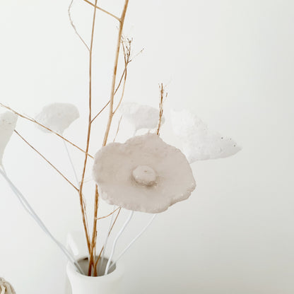 Papier-maché bloem zand