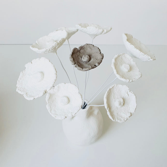 Papier-maché bloem wit