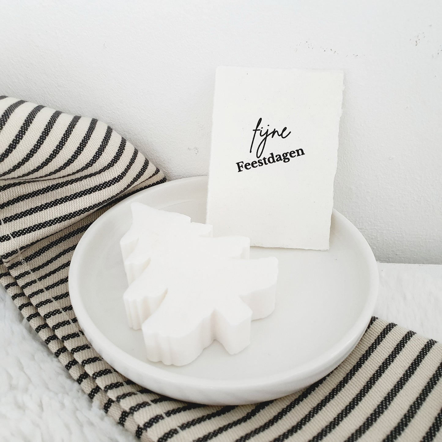 Schoteltje met minizeepje en kaartje