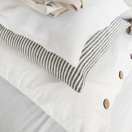 Gebroken wit linnen kussenhoes