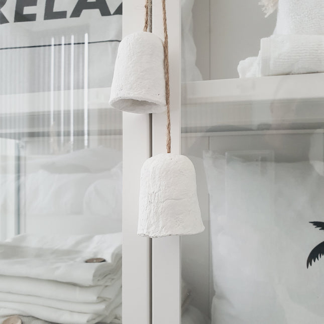 Set van 2 papiermache klokjes