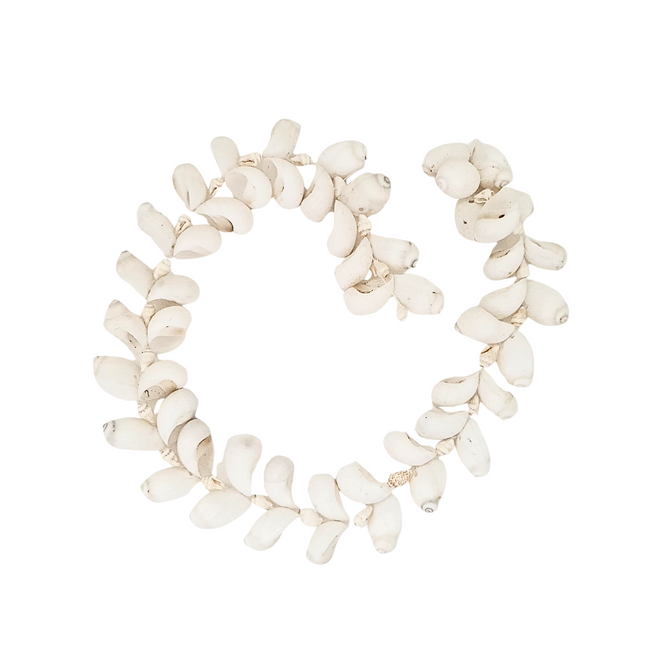 Shell garland white