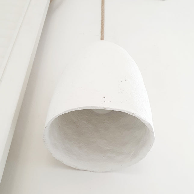 Lampe aus Pappmaché