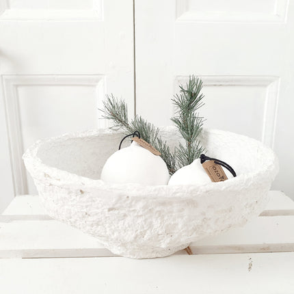 Christbaumkugel Papiermaché mit Schneeflocken-Illustration M