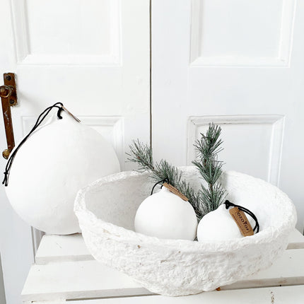 Christmas bauble paper-mâché with snowflake illustration M
