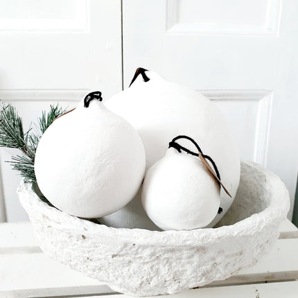 Christmas bauble paper-mâché with snowflake illustration M