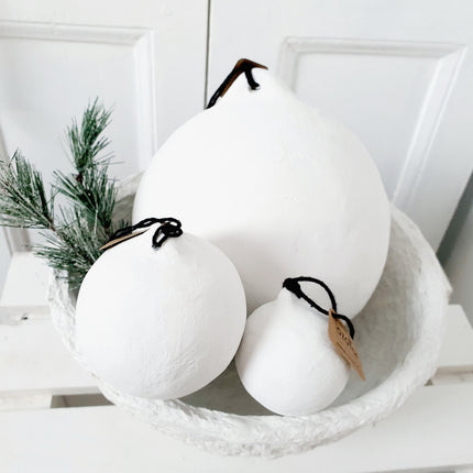 Christmas bauble paper-mâché with snowflake illustration M