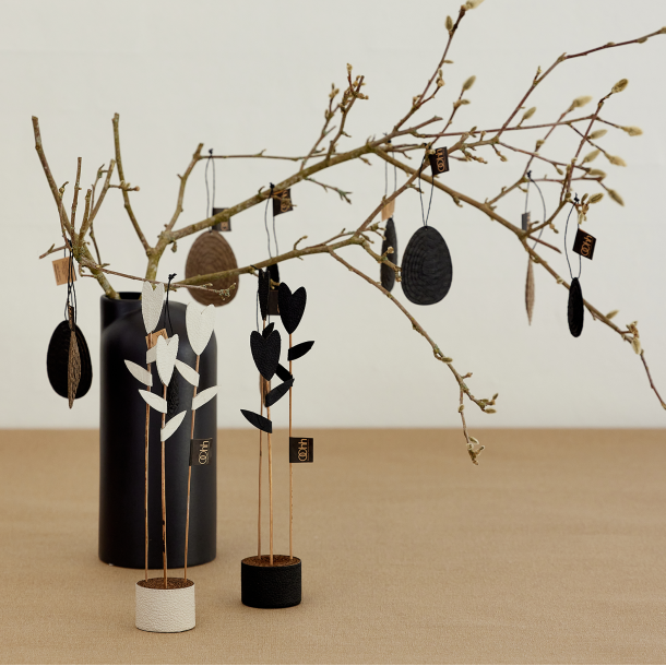 Tulp decoratie in off-white