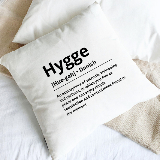 Kussen wit vierkant met tekst Hygge